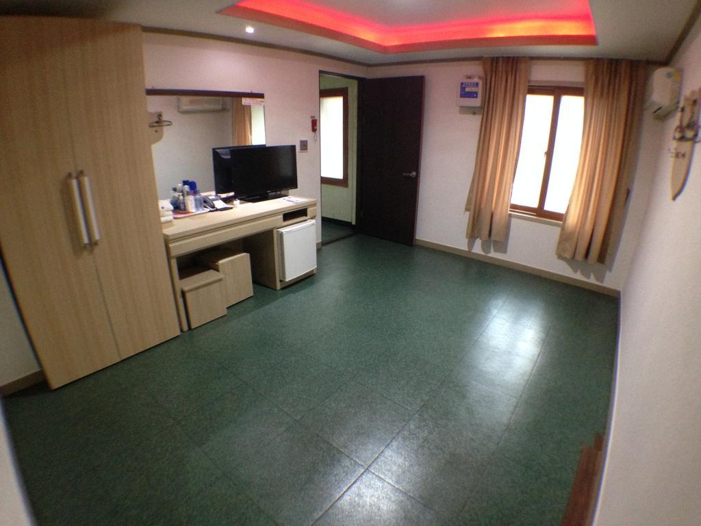 Suanbo Saipan Hot Spring Motel Chungju